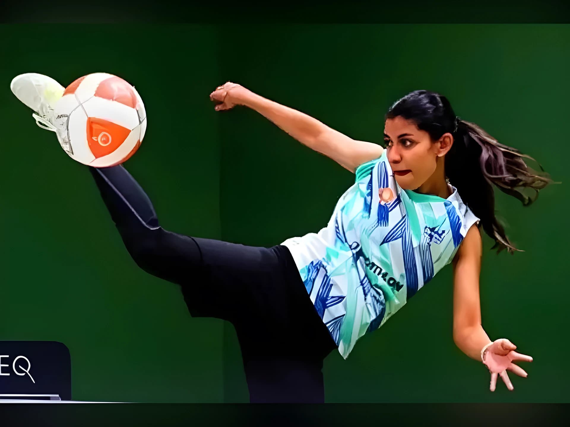 టెక్‌బాల్‌లో చరిత్రకు చేరువైన క్విన్సీ.. మెడల్‌కి ఒక్క అడుగు