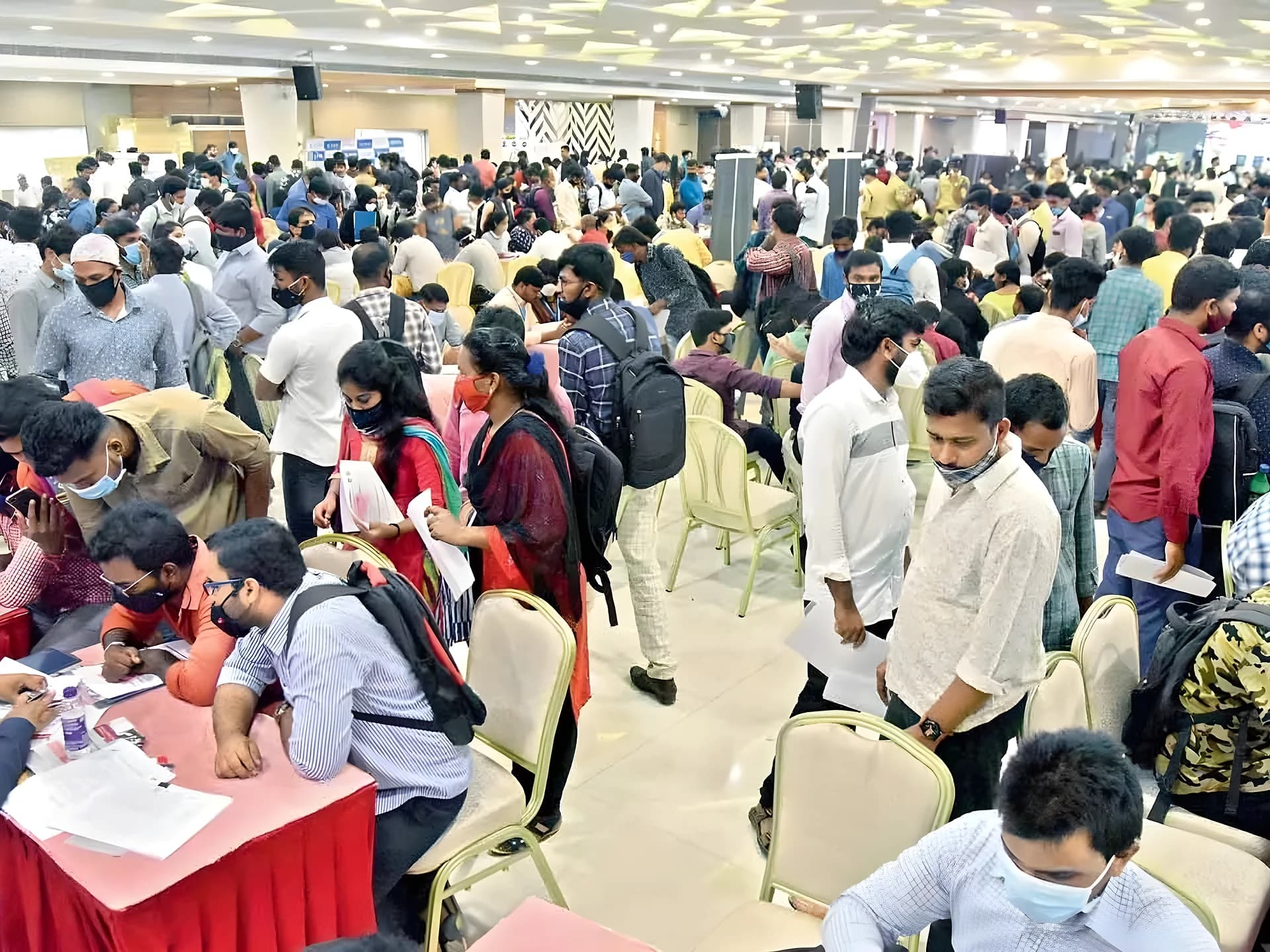 ఊర్లోనే భారీ జాబ్ మేళా.. 5,625 మంది షార్ట్‌లిస్ట్