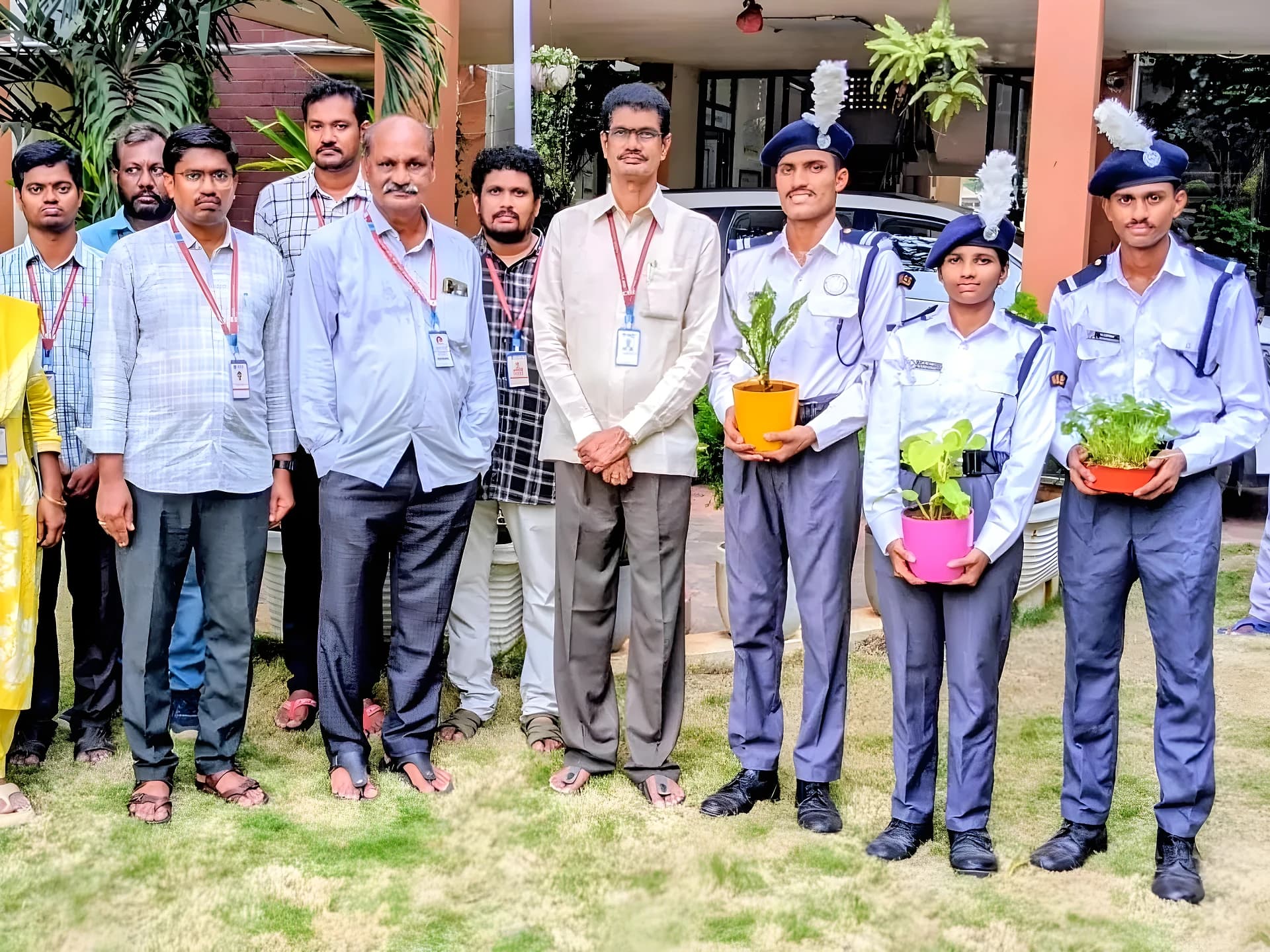 ప్రీ రిపబ్లిక్ డే పరేడ్‌కు ఇద్దరు ఎన్‌ఎస్ఎస్ క్యాడెట్లు