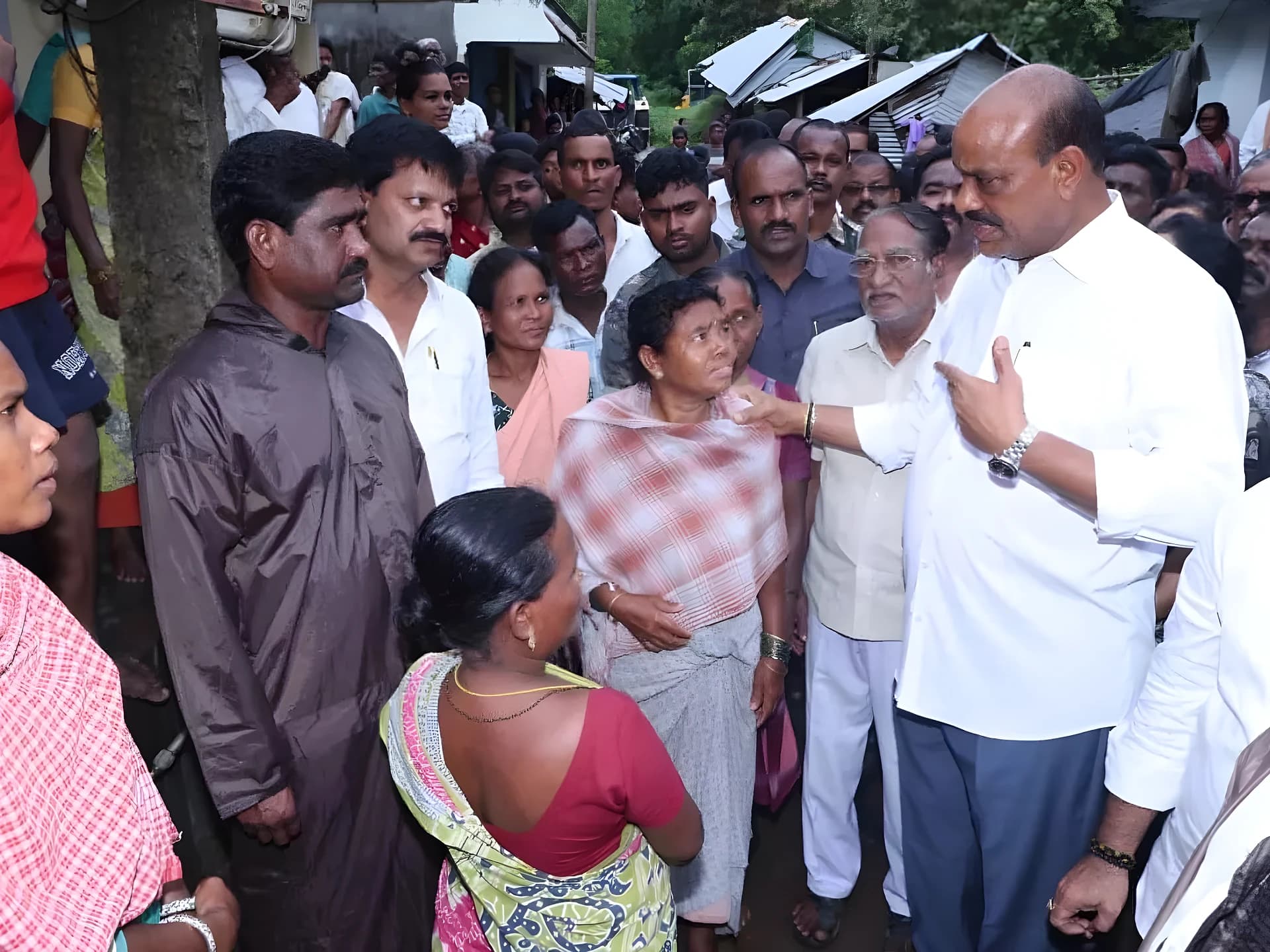శరత్‌కుమార్ కుటుంబానికి అండగా ఉంటాం: మంత్రి