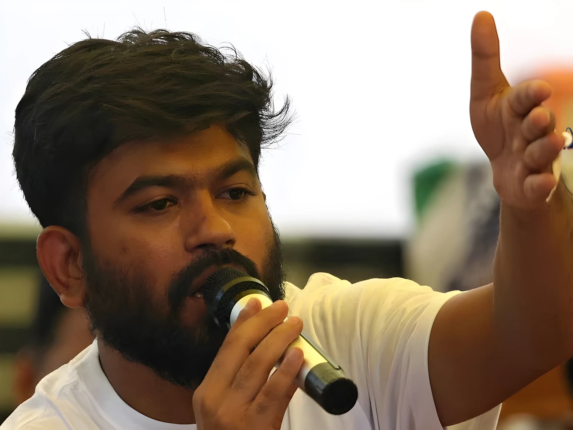 జ్ఞానేష్ కుమార్‌ని బర్తరఫ్ చేయండి: అభిజీత్ దీప్కే