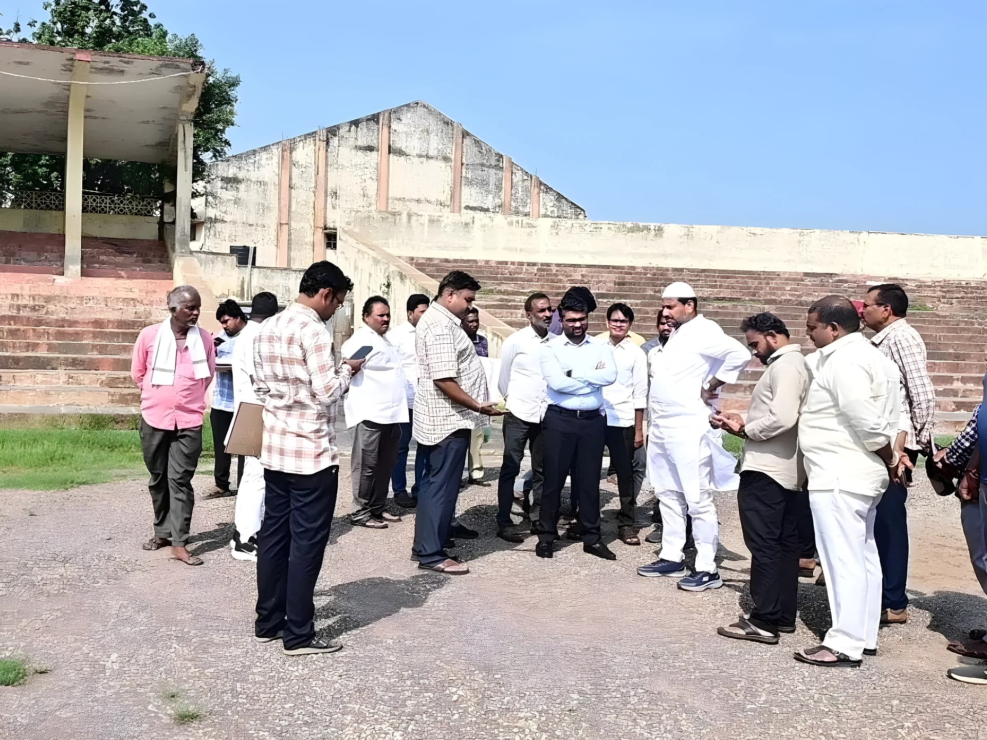 స్టేడియం పనులు వేగవంతం చేయాలి