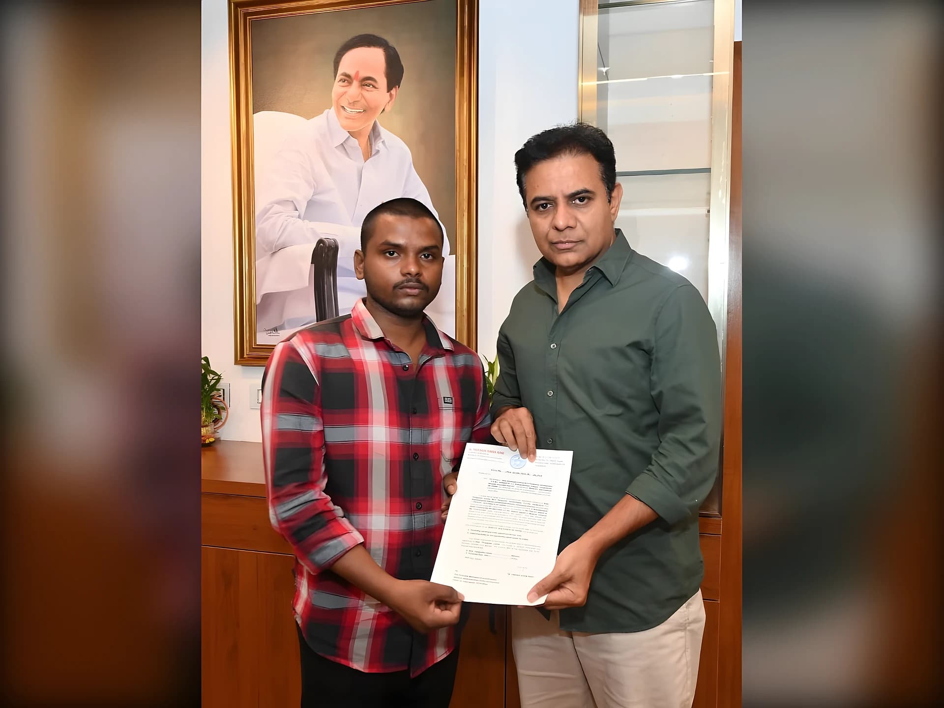మస్కట్‌లో మహిళ.. KTR భరోసా!