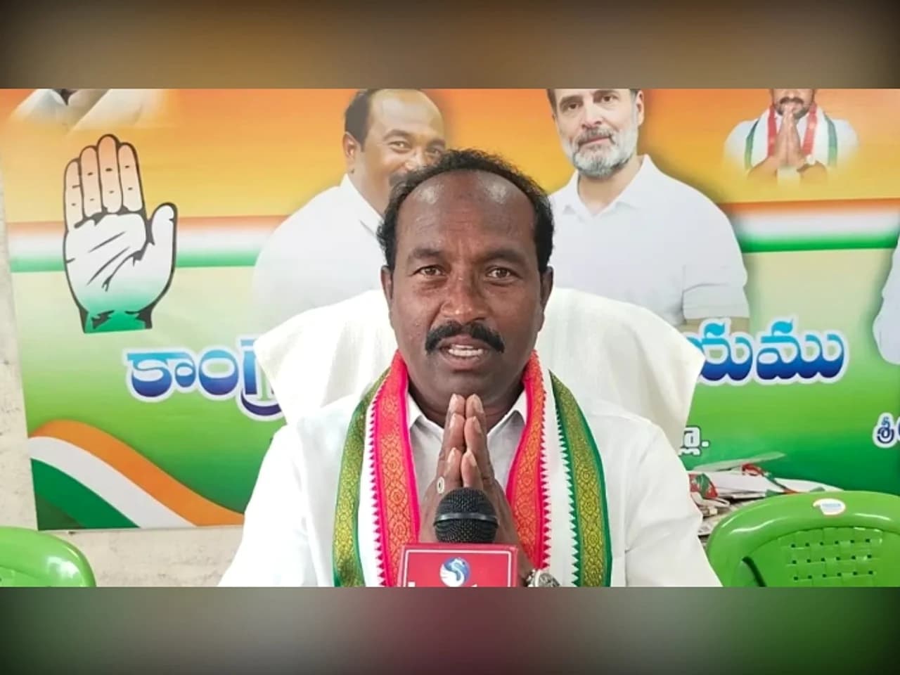 అగ్రికల్చరల్ హబ్‌పై కాంగ్రెస్ ఫైర్
