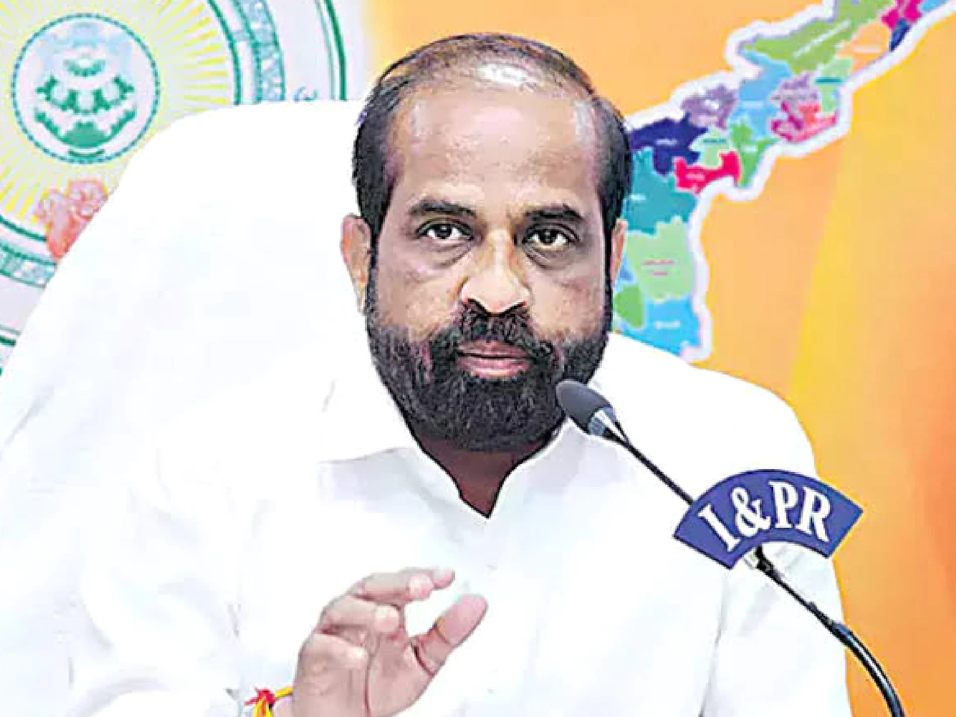 డ్యూటీకి డుమ్మా.. 70 మంది ప్రభుత్వ డాక్టర్లు డిస్మిస్!