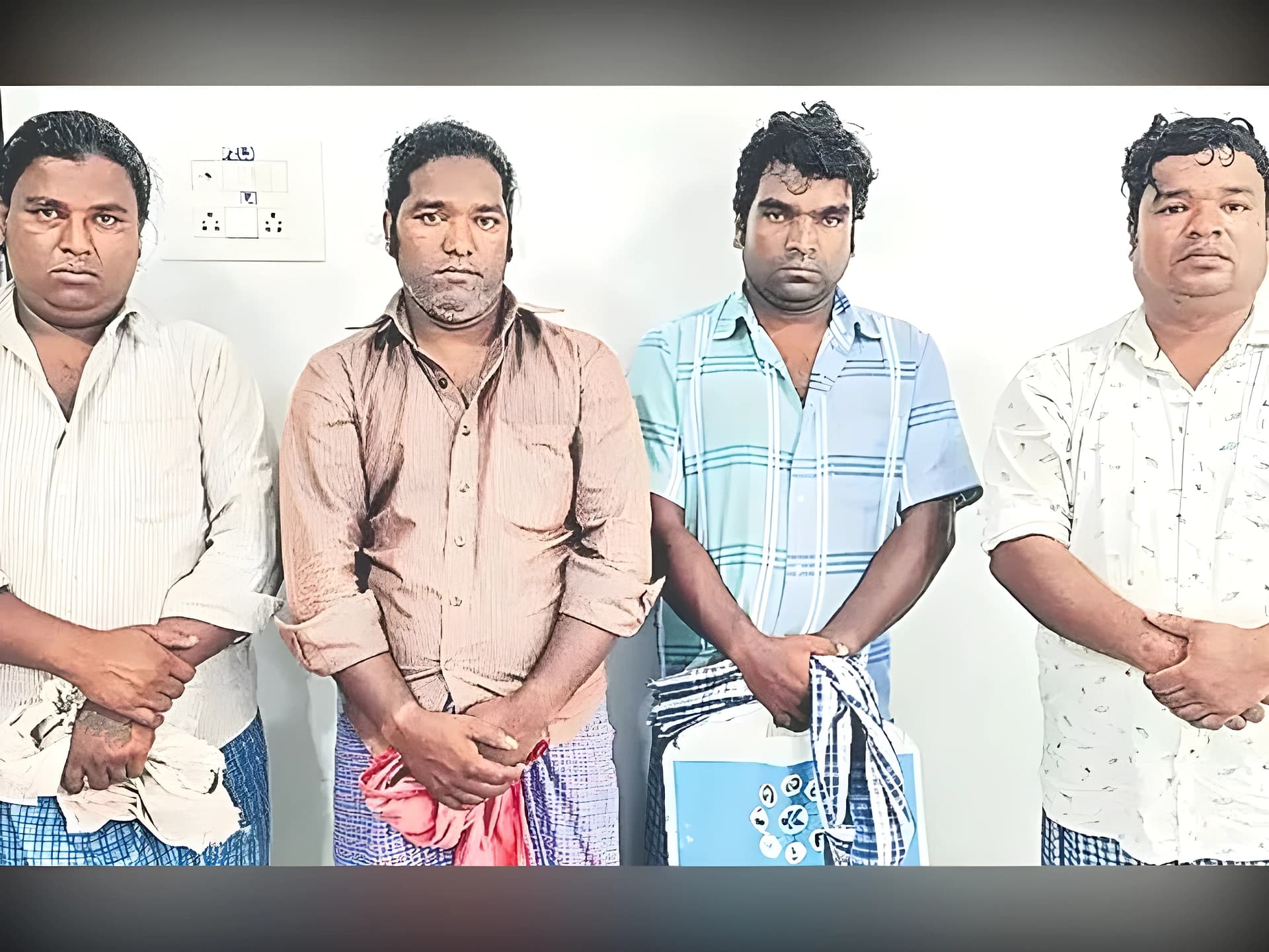 BMW ఆపి రూ.5 వేలు డిమాండ్.. నలుగురు అరెస్ట్!