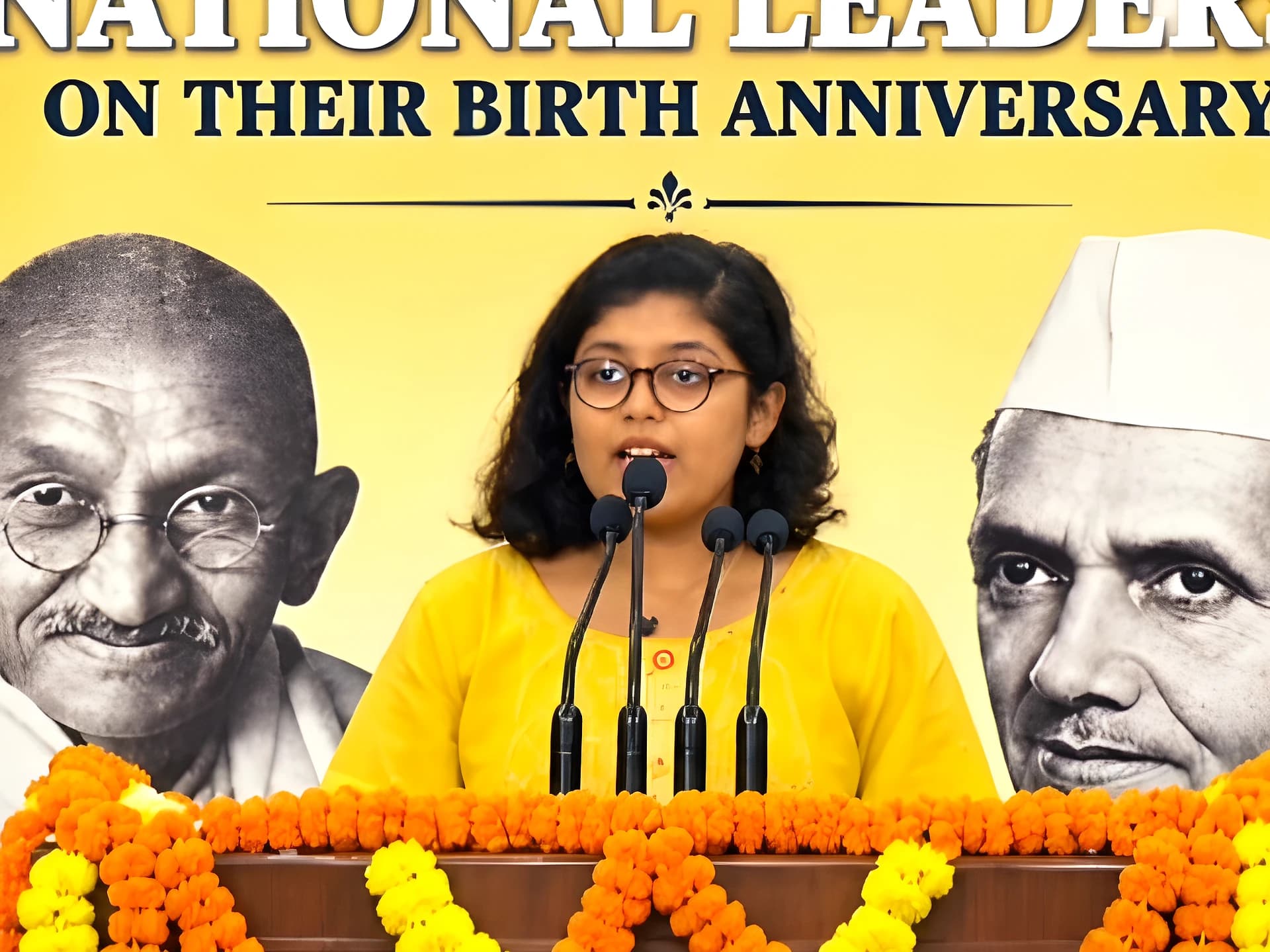 ట్రాలీ రోబోట్‌తో గుర్తింపు.. పార్లమెంట్‌లో స్పీచ్