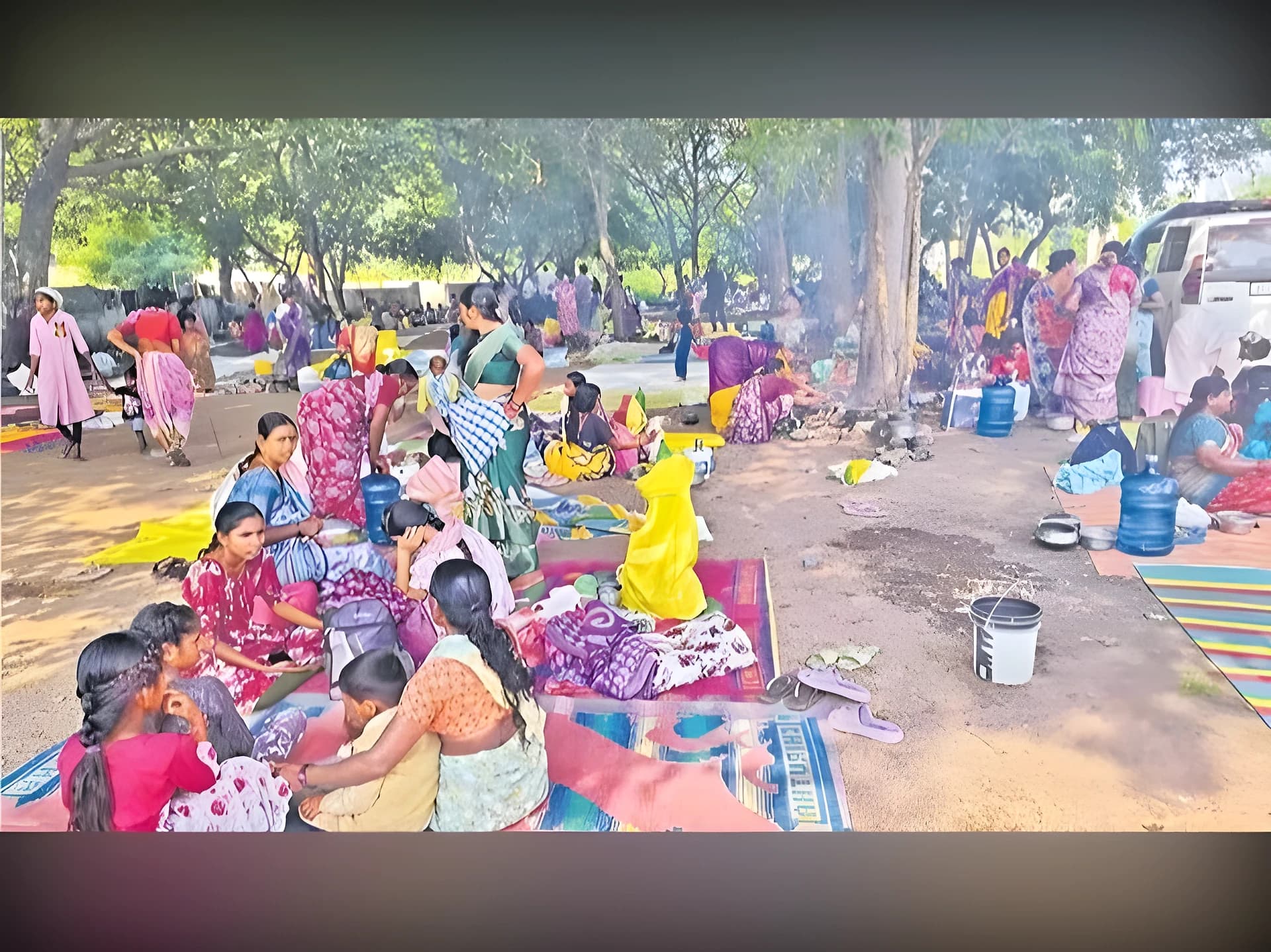 ఒక్క రోజులో ఊరంతా ఖాళీ