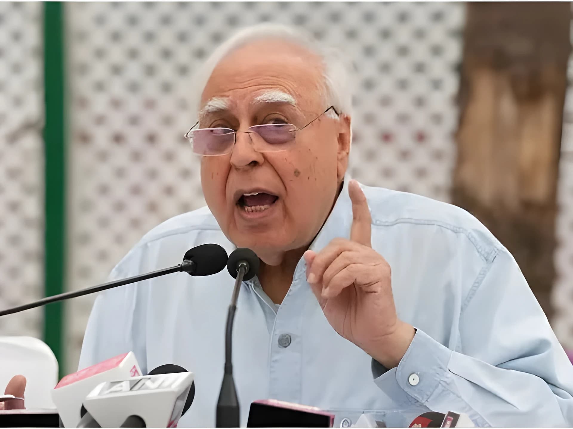 జంతర్ మంతర్ నిరసనలపై సిబల్ ప్రశ్నలు.. సుప్రీంకోర్టు భరోసా!
