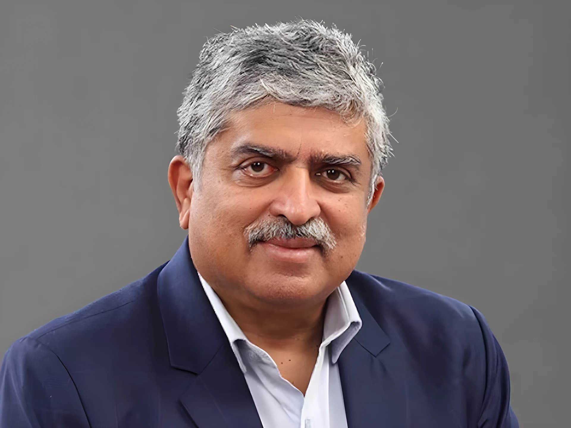 పేపర్ లీకులకు చెక్ పెట్టే టెక్ ప్లాన్నం : నందన్ నీలేకని