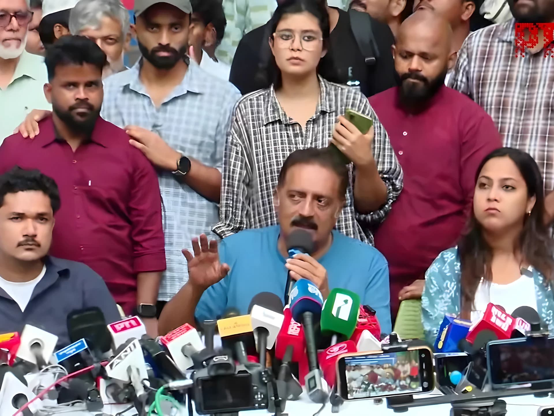 BJPపై ప్రకాష్ రాజ్ సీరియస్ ఆరోపణలు!