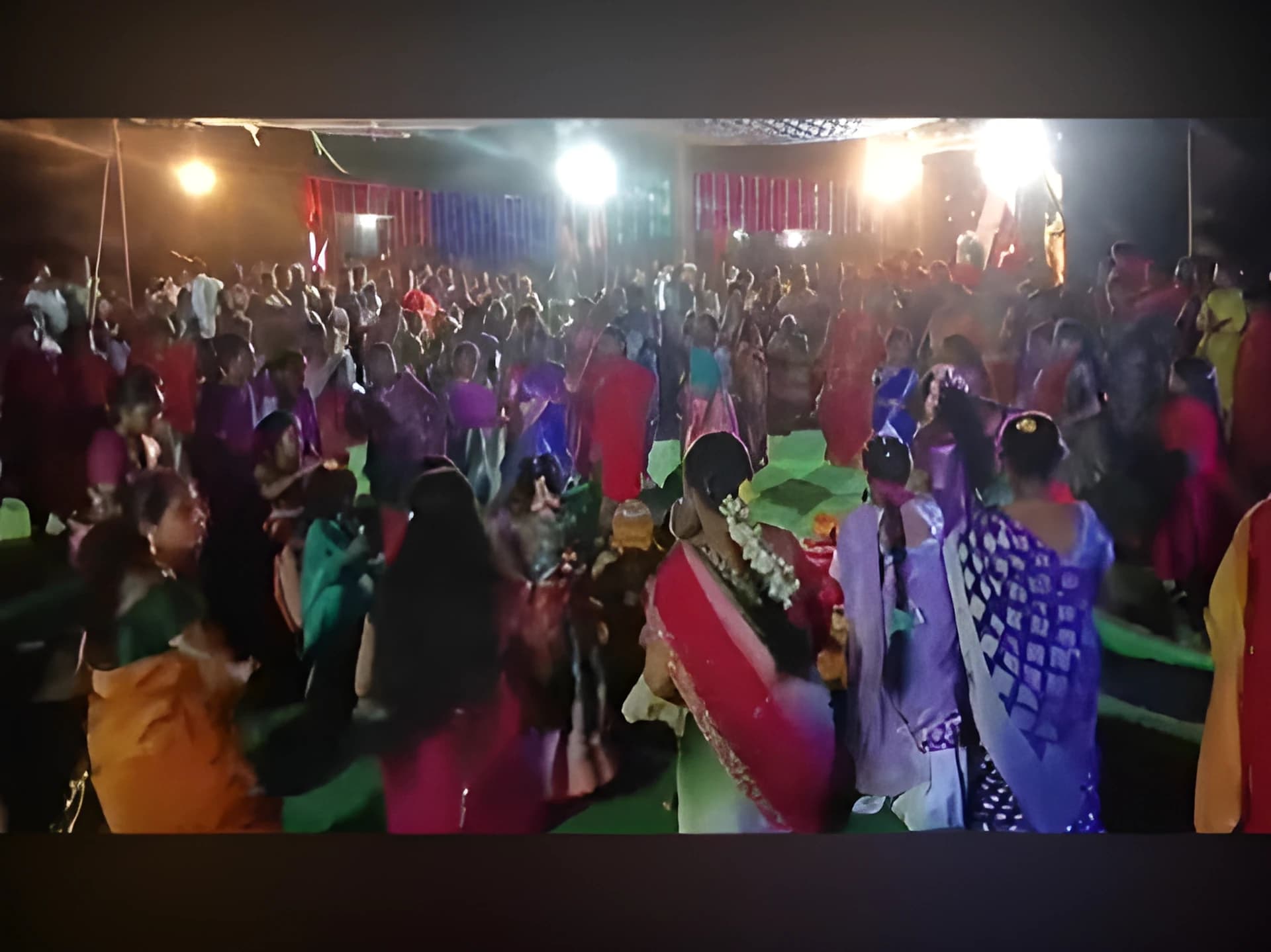 బతుకమ్మ పాటలతో మార్మోగిన చిల్లేపల్లి