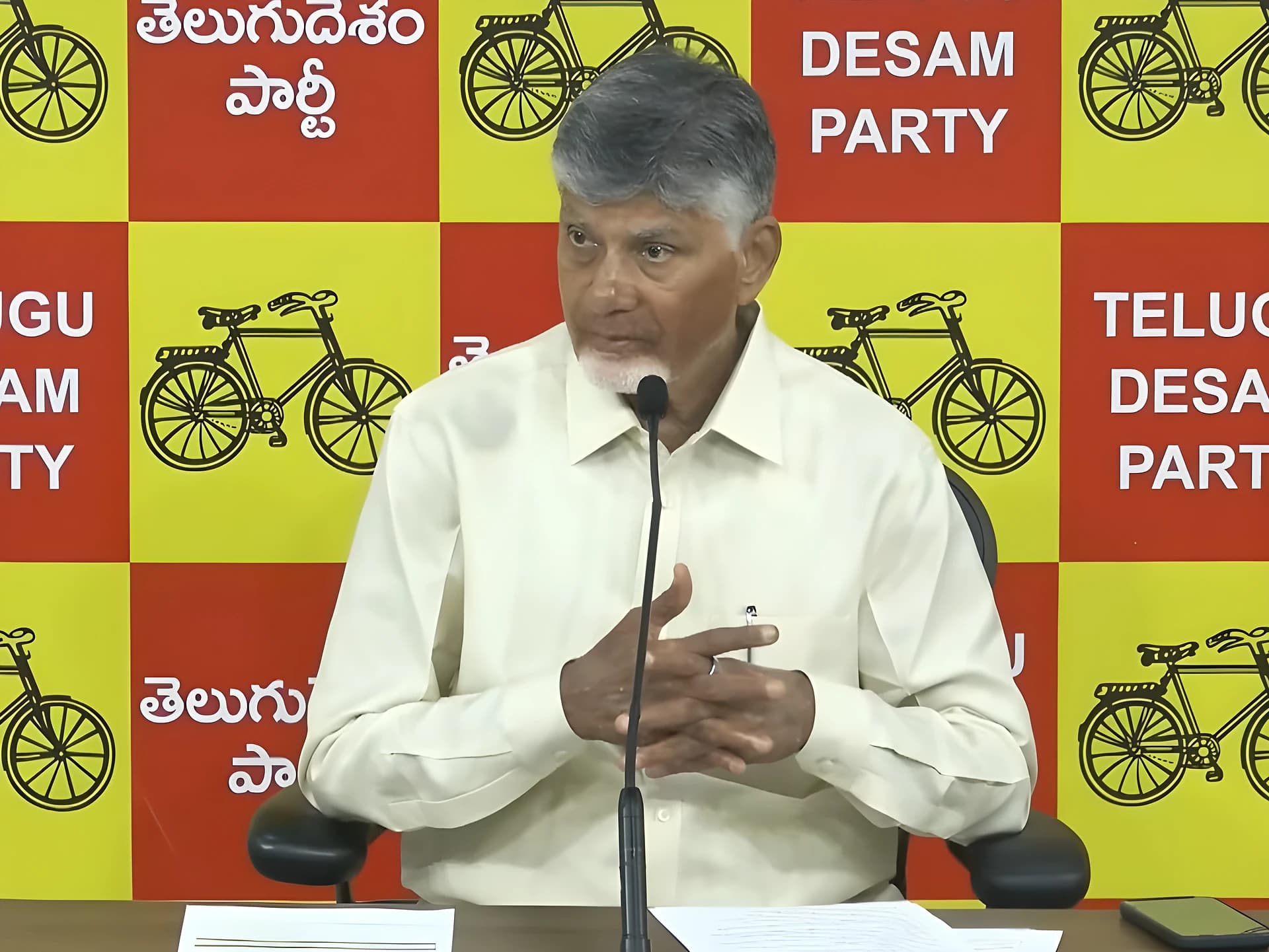 అది అరాచకాల ప్రభుత్వం: CM చంద్రబాబు