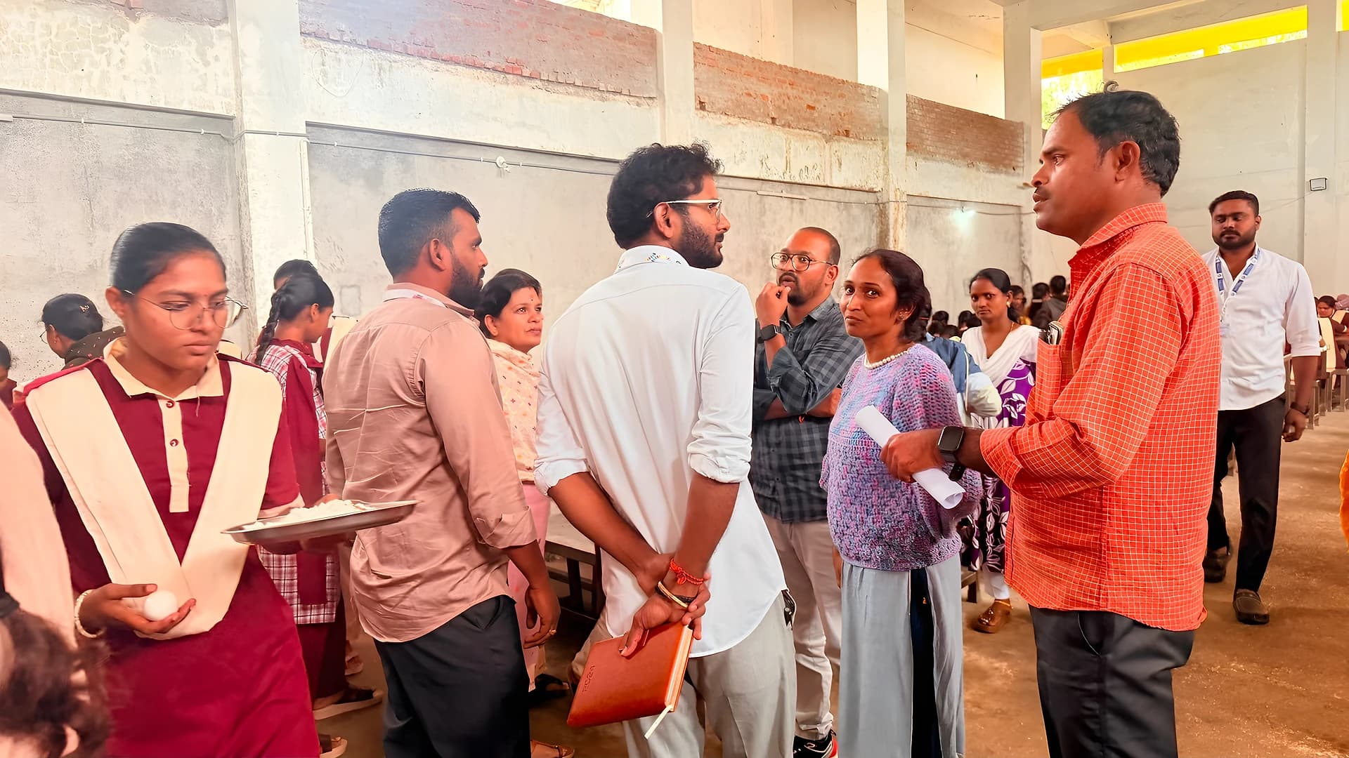 కాలేజీలో సడన్‌గా తనిఖీలు