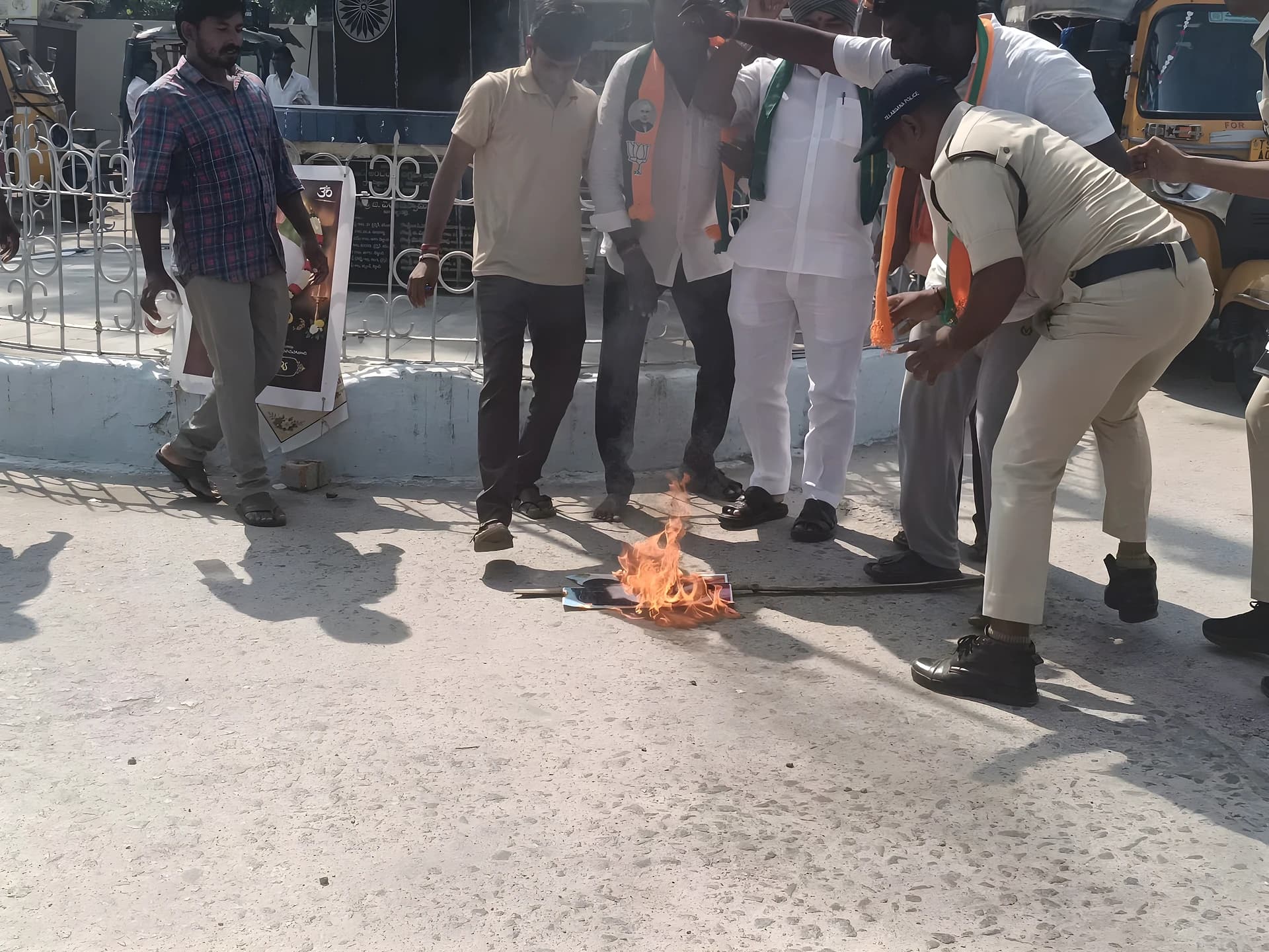 సీఎం ‘కామెంట్స్‌పై బిజెపి నిరసన