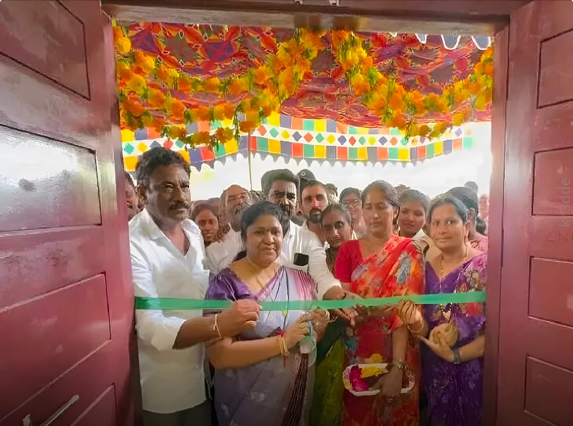 భీమవరంలో కొత్త పంచాయతీ భవనం ప్రారంభం