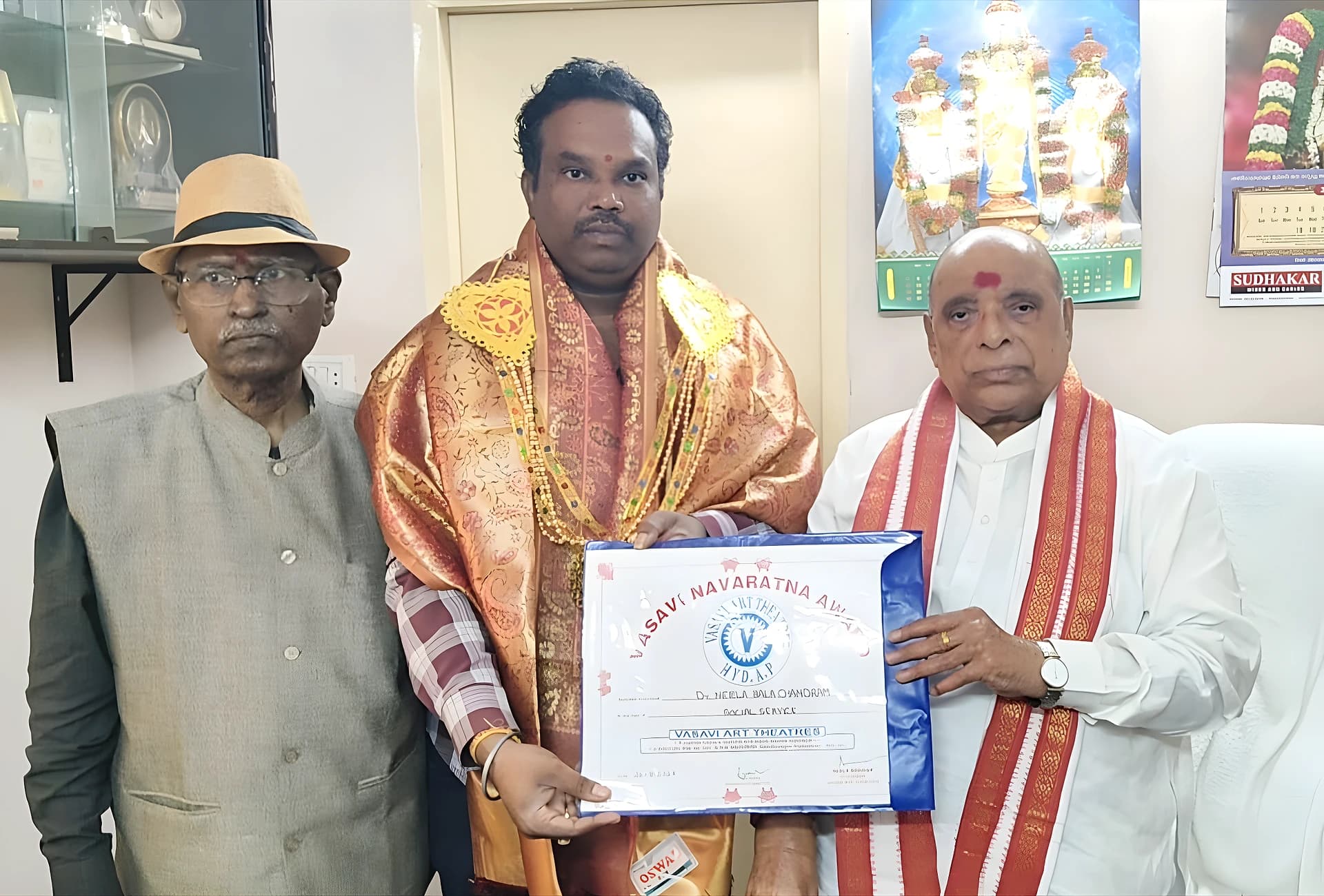 రక్తదానంలో రియల్ హీరో