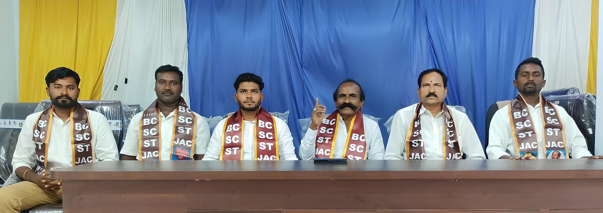 నూకపల్లి కాలనీకి 30కోట్లు.. ధర్నా ఫలితం