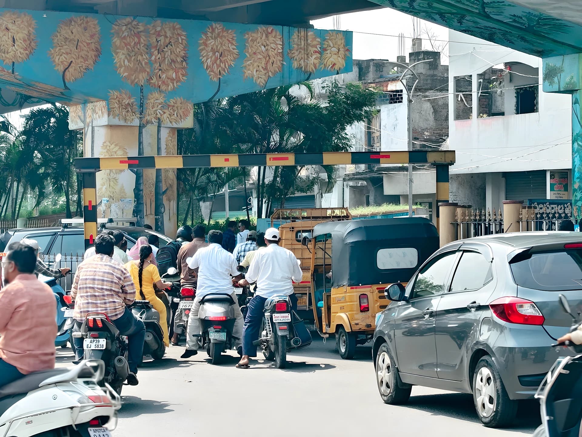 కంకరగుట్ట RUB వద్ద ట్రాఫిక్ సమస్య