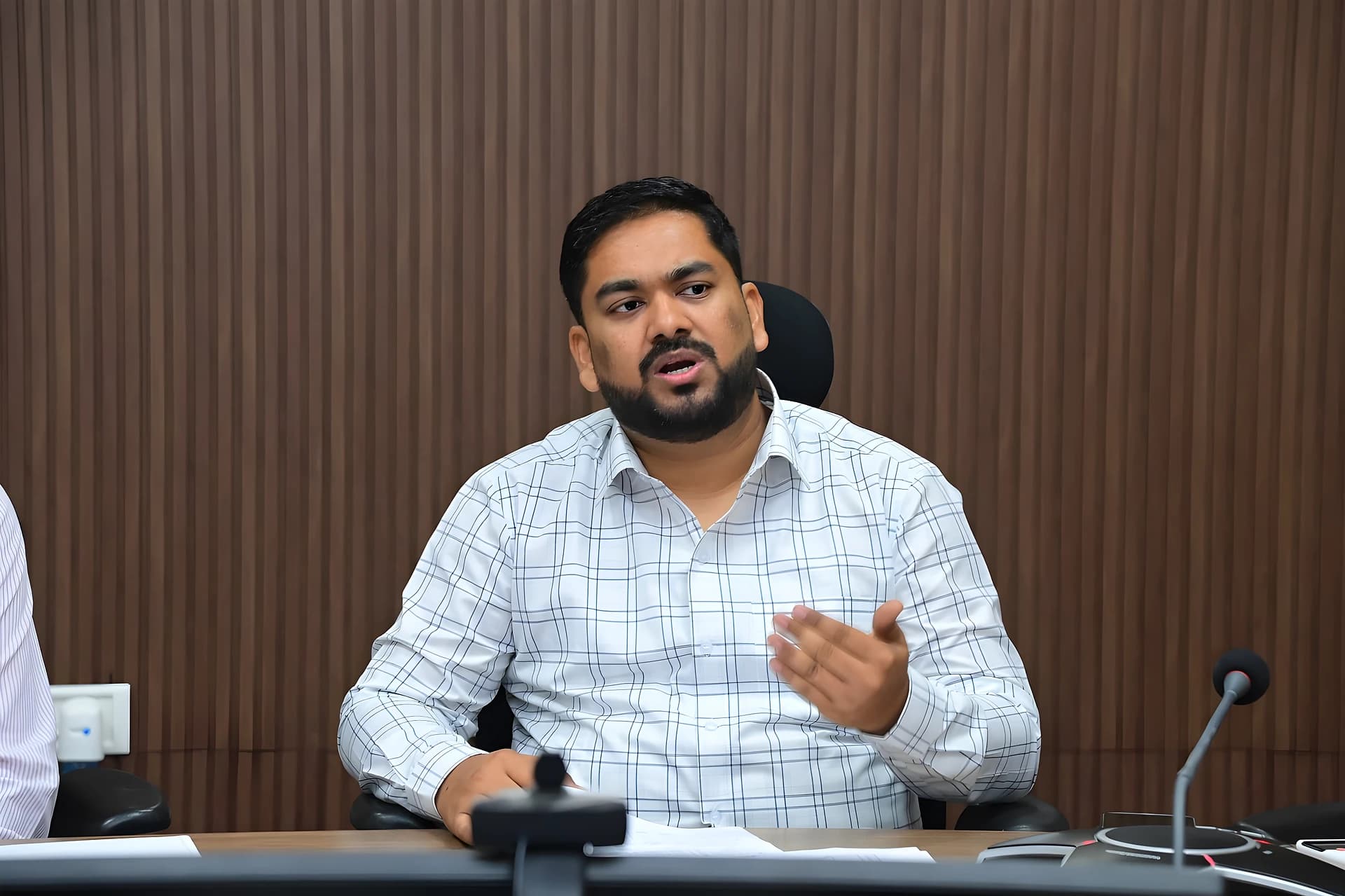 ఓటు మీ హక్కు.. ఈ అవకాశం వదలొద్దు..