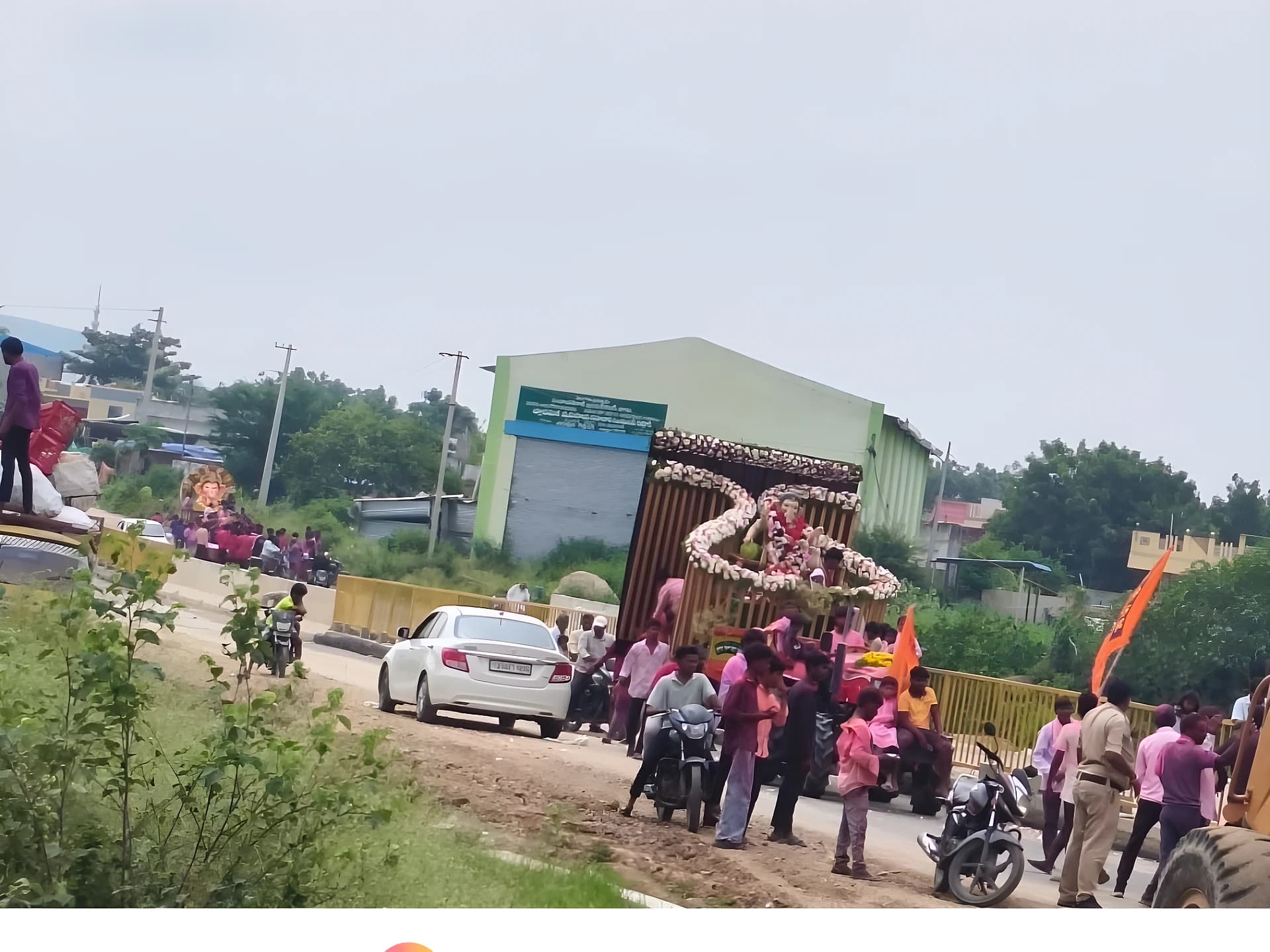 గణపతి బప్పా మోరియా.. రుద్రూర్లో సందడి!