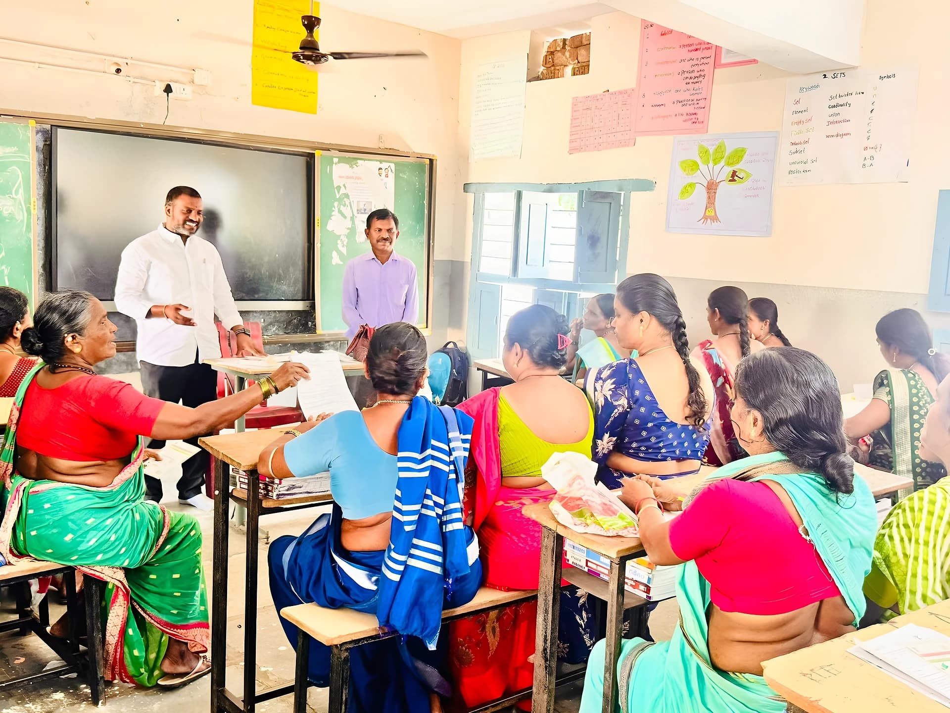 తిమ్మాపూర్‌లో వయోజన విద్య పరీక్షలు