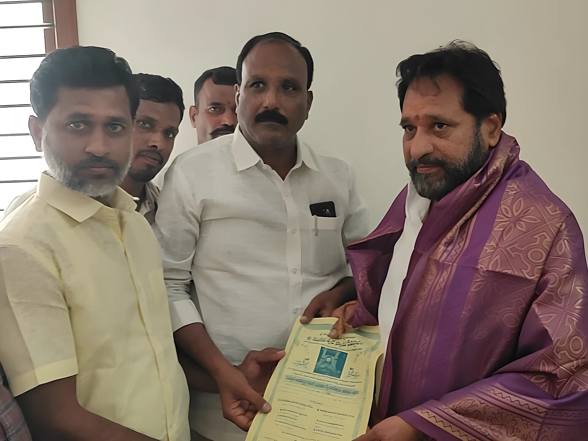 మొగిలేశ్వర స్వామి ఆలయ వేడుకకు MLAకి ఆహ్వానం