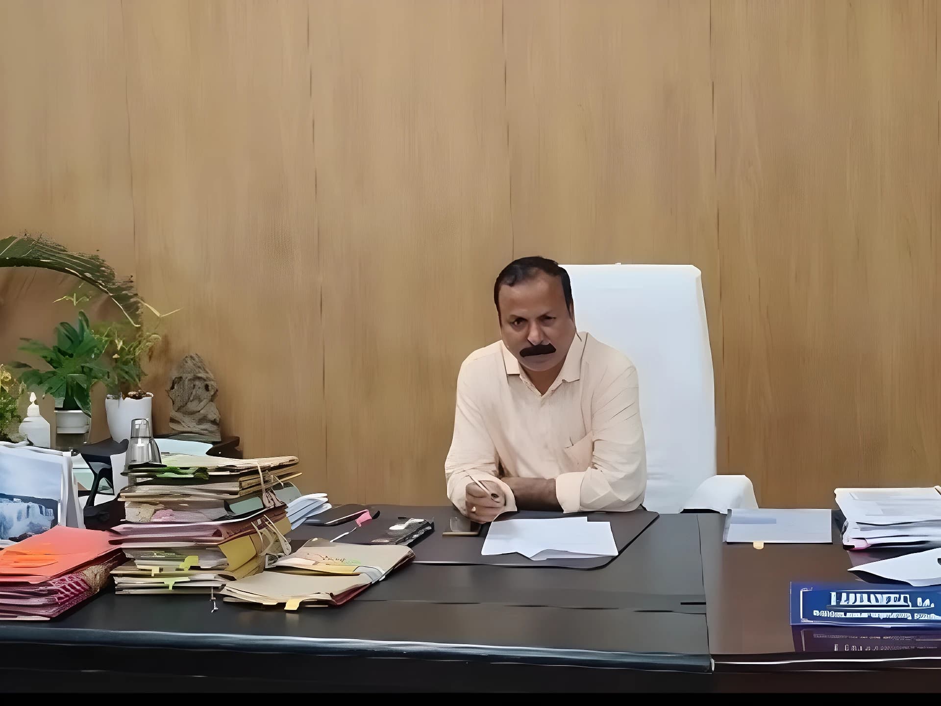 ధాన్యం కొనుగోళ్లకు పకడ్బందీ ఏర్పాట్లు చేయాలి