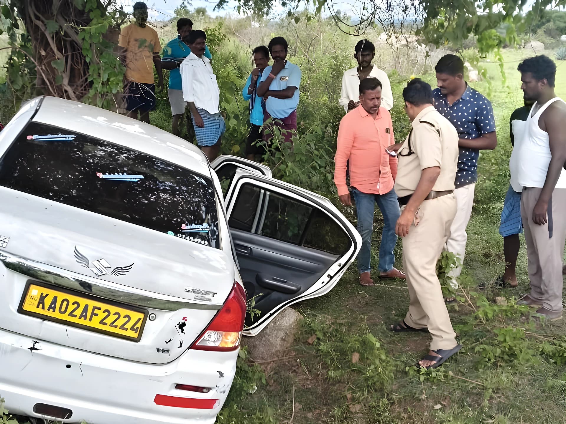 కొడికొండ సరిహద్దు వద్ద రోడ్డు ప్రమాదం
