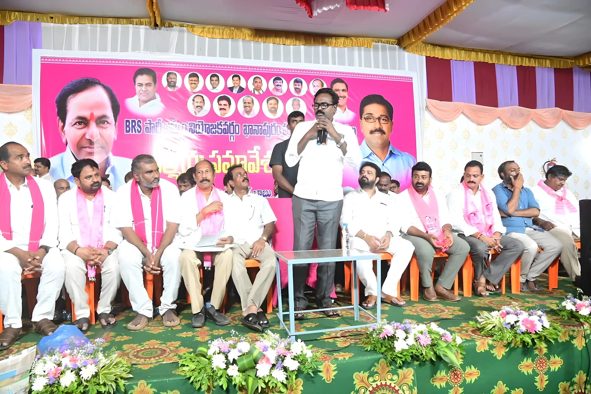 మంత్రి తుమ్మలపై మాజీ మంత్రి పువ్వాడ ఫైర్
