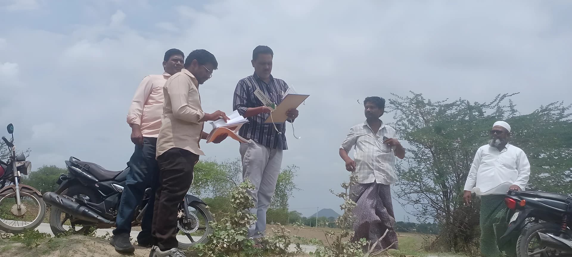 వక్ఫ్‌ భూములపై అధికారుల క్షేత్రస్థాయి పరిశీలన