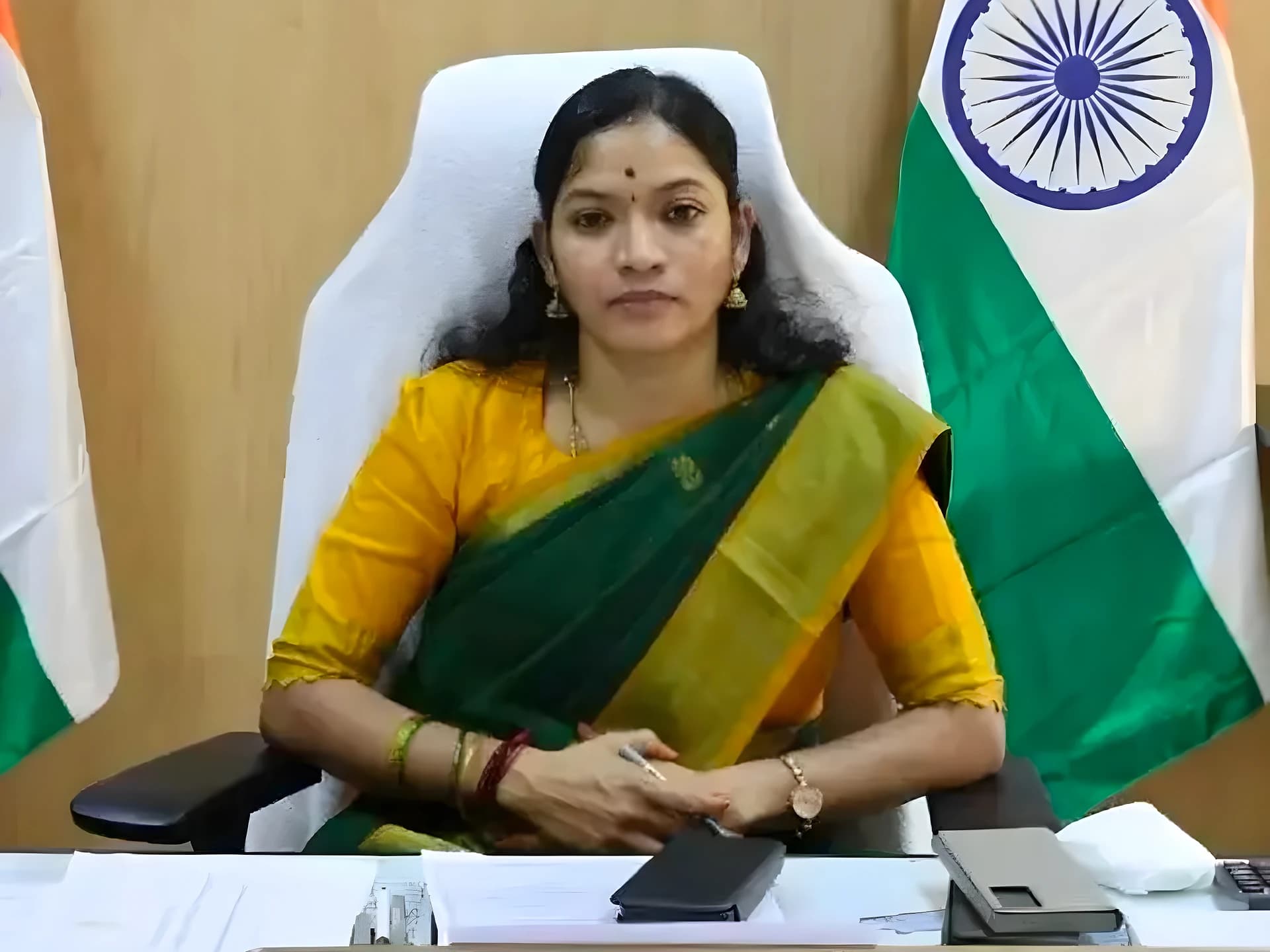 నెట్‌వర్క్ లేని ప్రాంతాలను గుర్తించాలి: కలెక్టర్