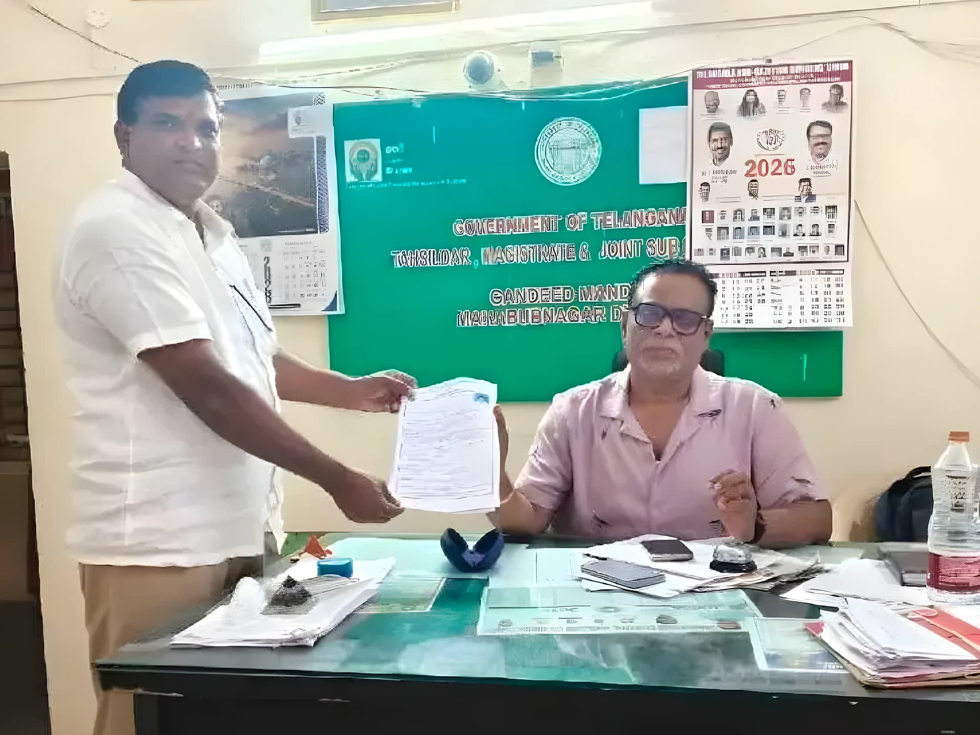 మాజీ వైస్ ఎంపీపీ పట్టభద్రుల ఓటు నమోదు!
