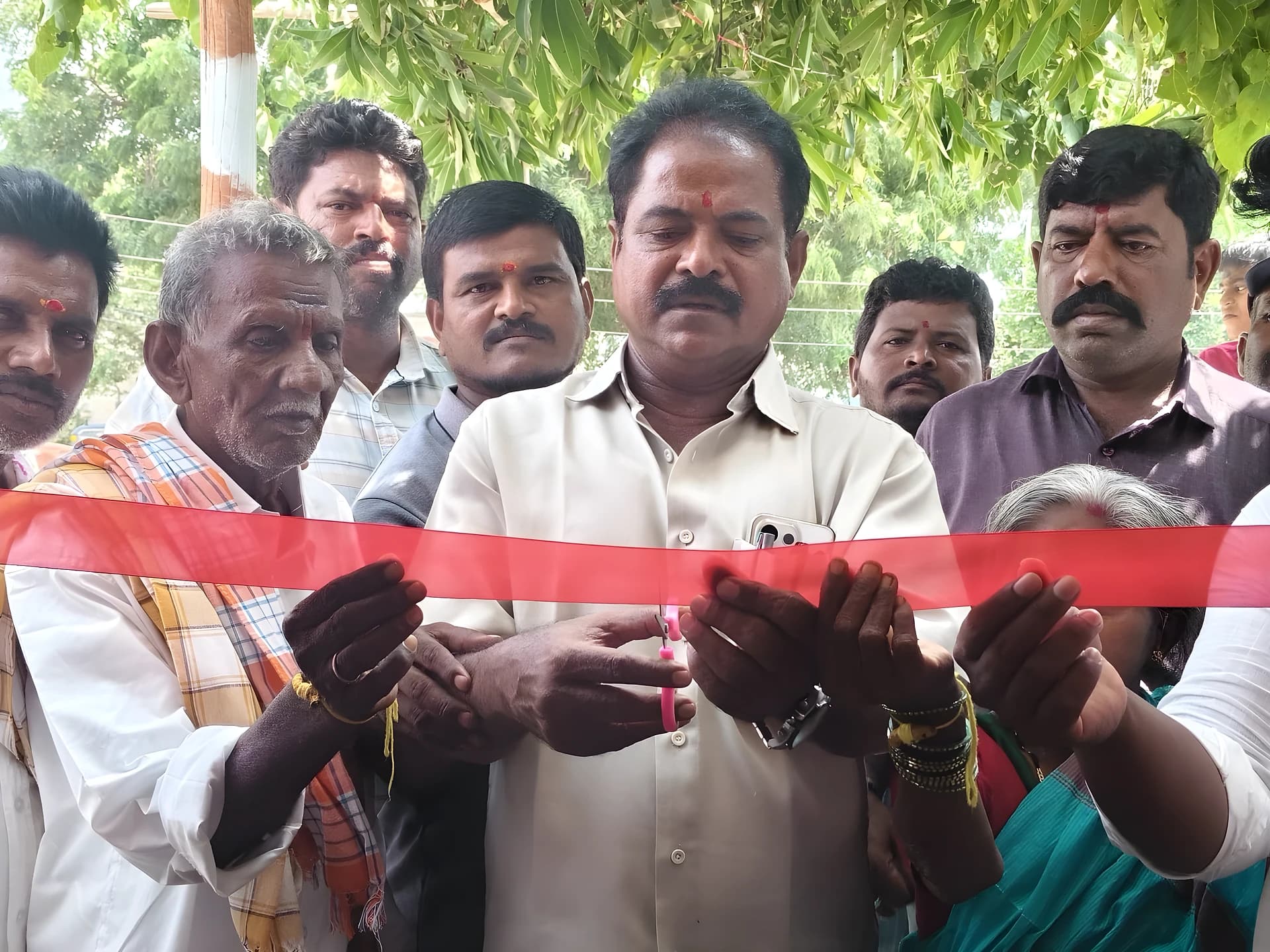 ఉందేకోడ్‌లో ఇందిరమ్మ ఇళ్లు