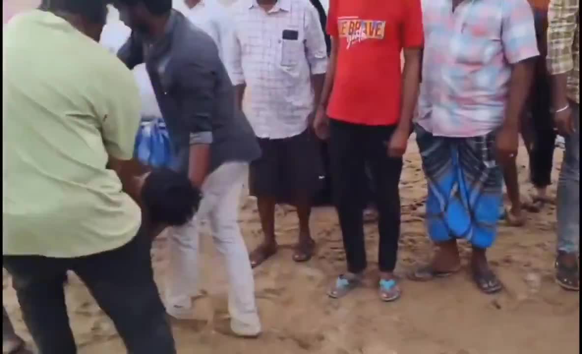 షార్ట్ ఫిల్మ్ సరదా ముగ్గురు యువకుల ప్రాణాలు తీసింది!