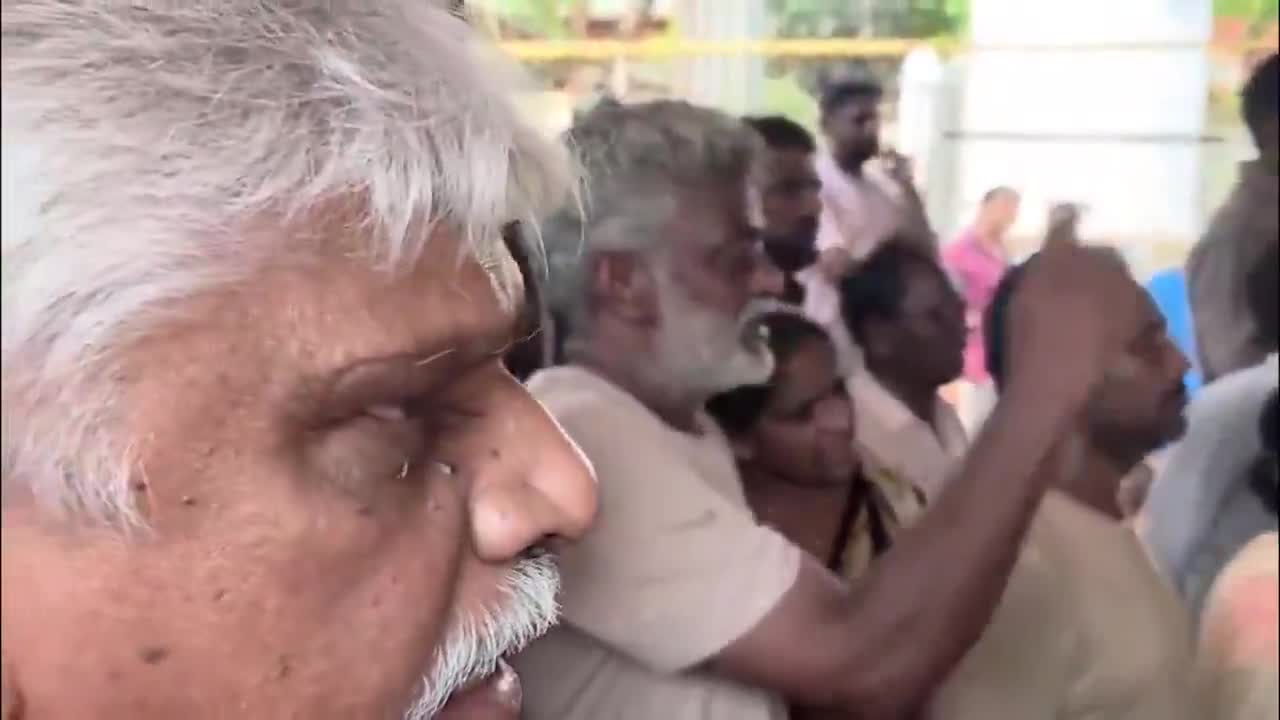 వైజాగ్ స్టీల్ ప్లాంట్ వద్ద తీవ్ర ఉద్రిక్తత!