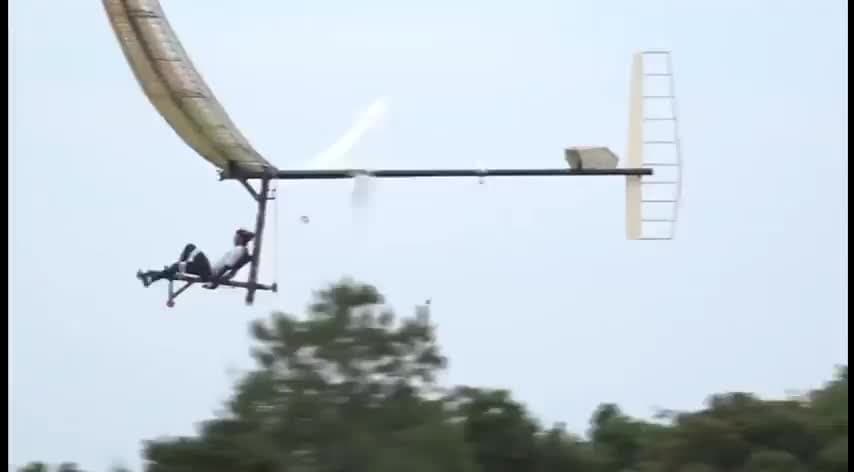 ఎగిరే సైకిల్!