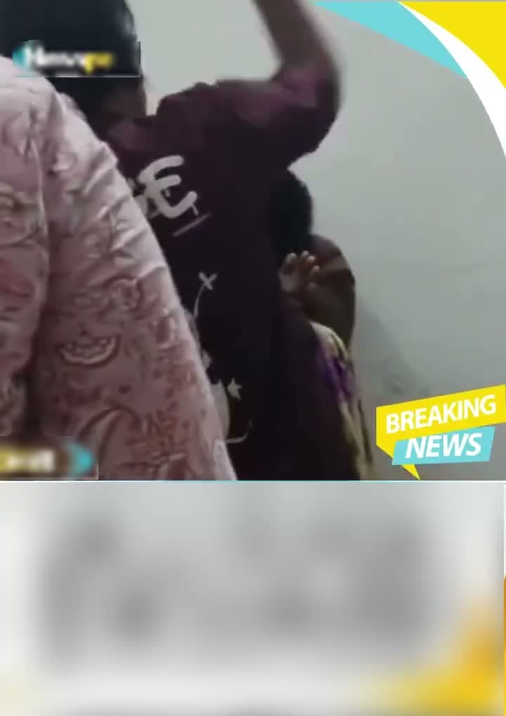దొంగతనం అనుమానం.. కుర్చీకి కట్టేసి కొట్టారు