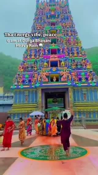దేవాలయంలో రీల్స్.. వివాదంగా మారిన వీడియో