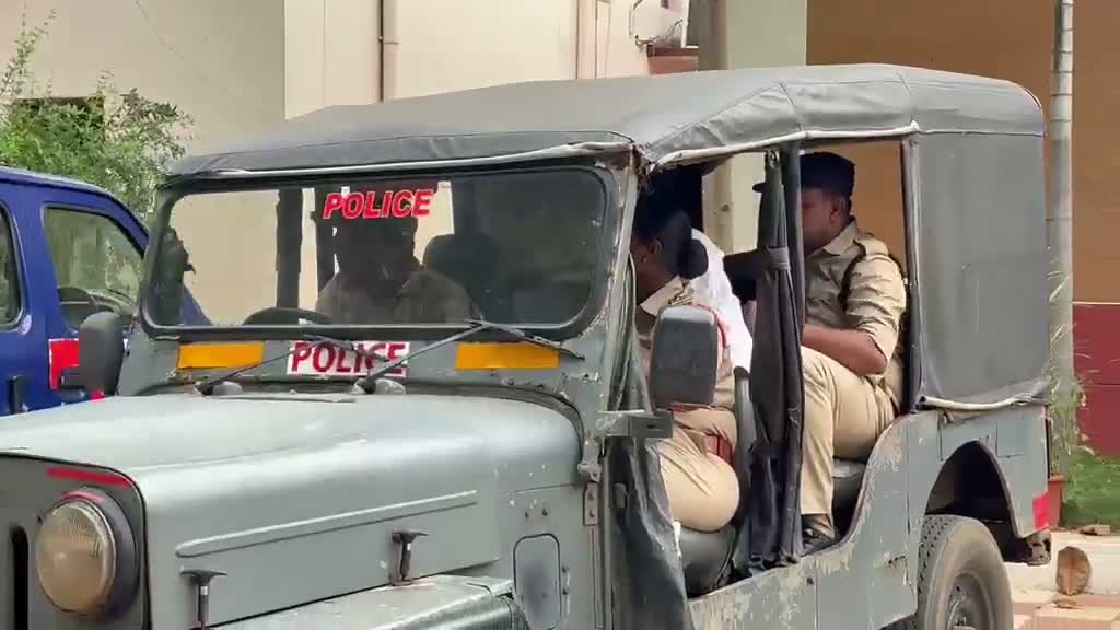 జర్నలిస్ట్ KVR అరెస్ట్ అప్డేట్!