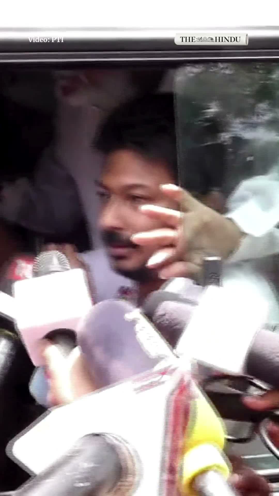 విజయ్..ఉదయనిధి మధ్య మొదలైన వార్?