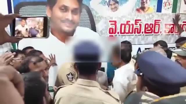 హైటెన్షన్.. పోలీసులతో నరేన్ రెడ్డి ఫైర్