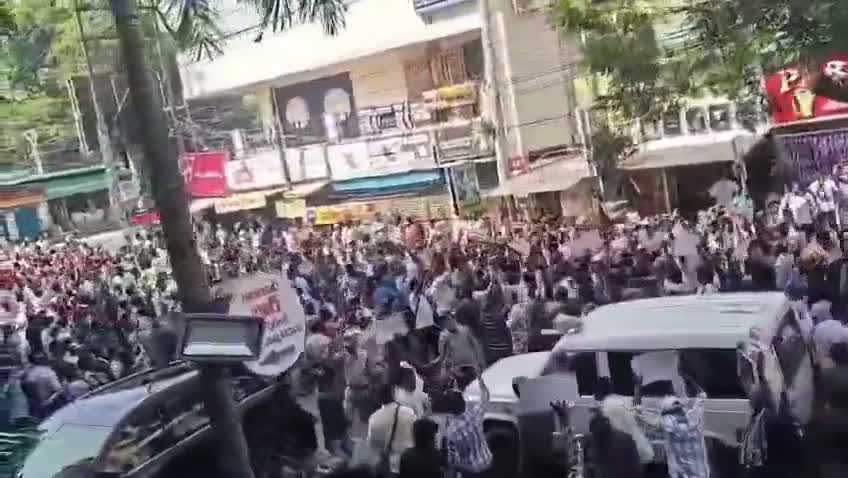 దద్దరిల్లుతున్న ధర్నాచౌక్