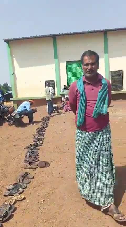యూరియా కోసం రైతుల పడిగాపులు