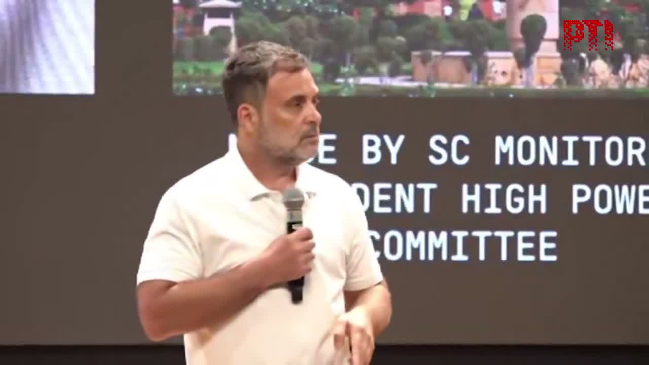 ఫోన్ ముందు కూర్చుంటే GenZ కనెక్ట్ అవ్వరు- రాహుల్ గాంధీ