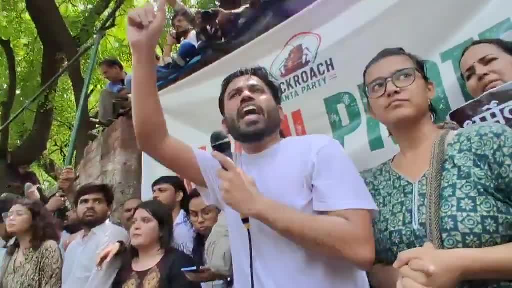 అభిజీత్ దీప్కే: నేను వాయిస్ రైజ్ చేస్తే మా అమ్మ భయపడింది!