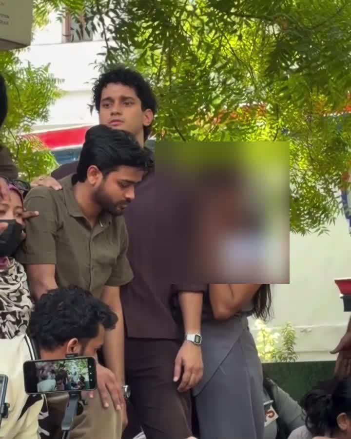 ఈ ఒక్క వీడియో చాలు.. ఢిల్లీ పోలీస్!