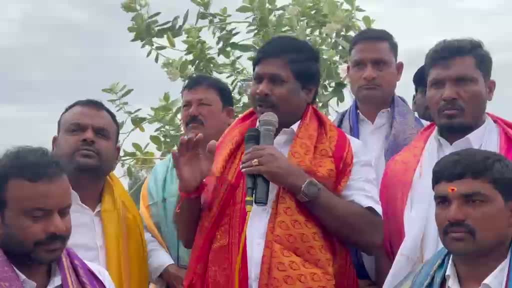 సీతారామాంజనేయ స్వామి విగ్రహ ప్రతిష్టలో ఎమ్మెల్యే