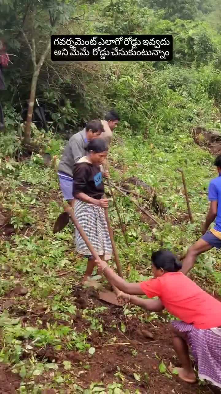 రోడ్డు వేయకపోతే ఎన్నికలు జరగనివ్వము.. గ్రామస్థుల తిరుగుబాటు