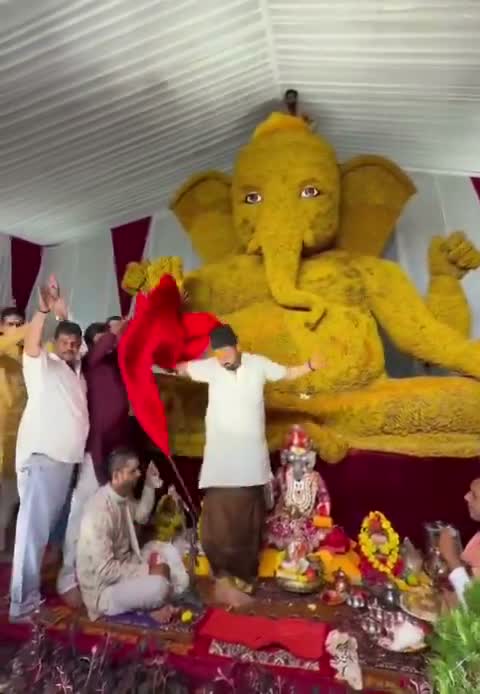 350 కేజీల 'పసుపు' వినాయకుడు.. ఎక్కడంటే